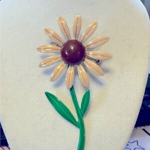 Vintage 1960s Daisy Pin